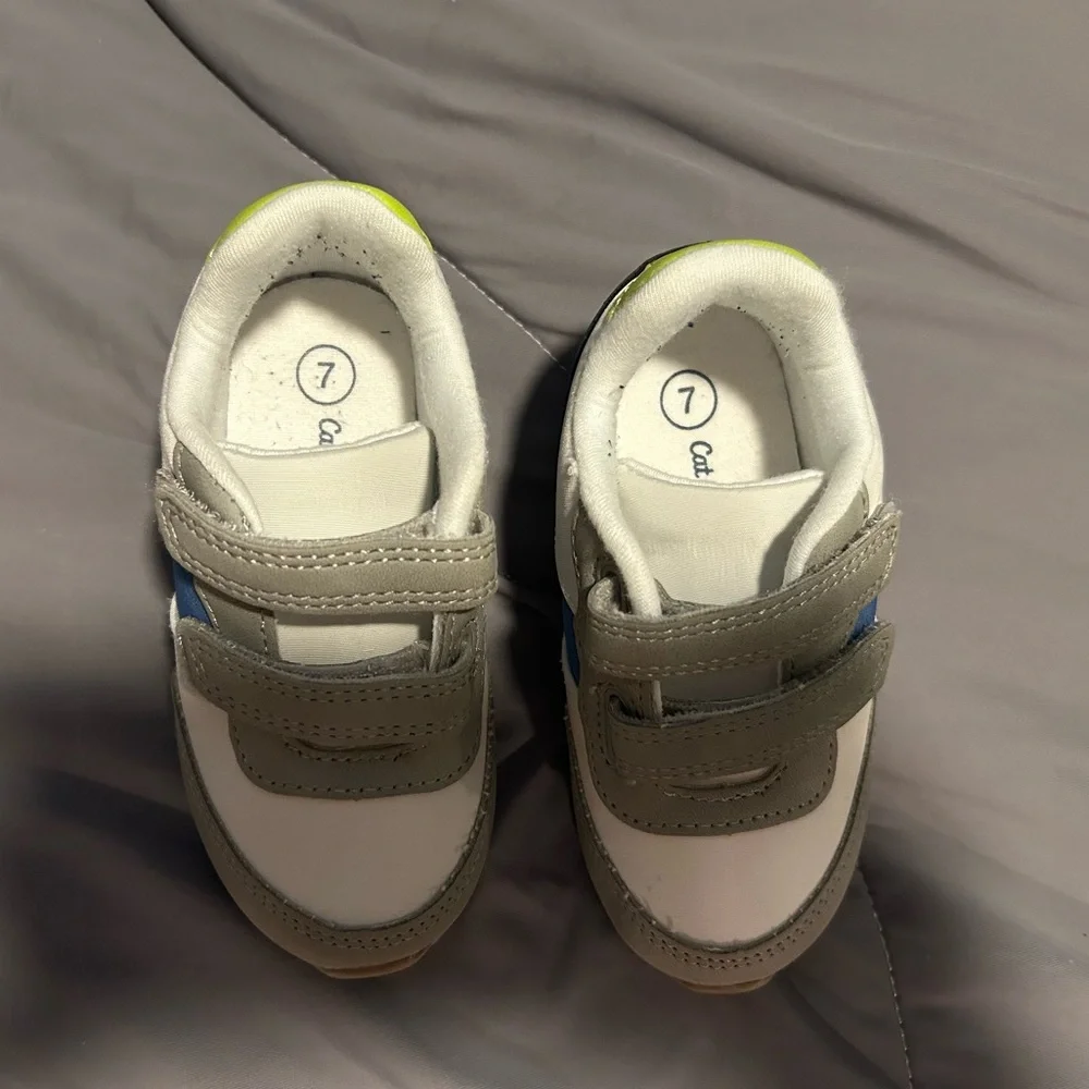 CAT & JACK KIDS SNEAKERS - Picture 5 of 7